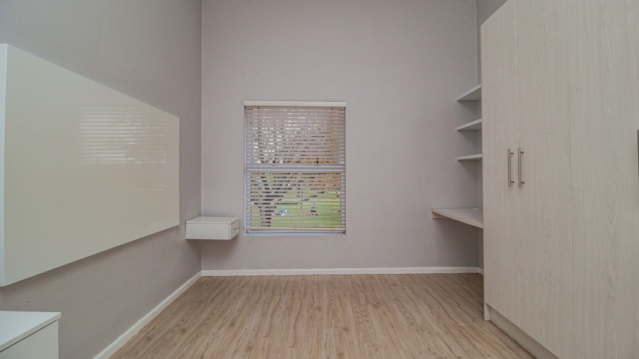 To Let 2 Bedroom Property for Rent in Claremont Western Cape